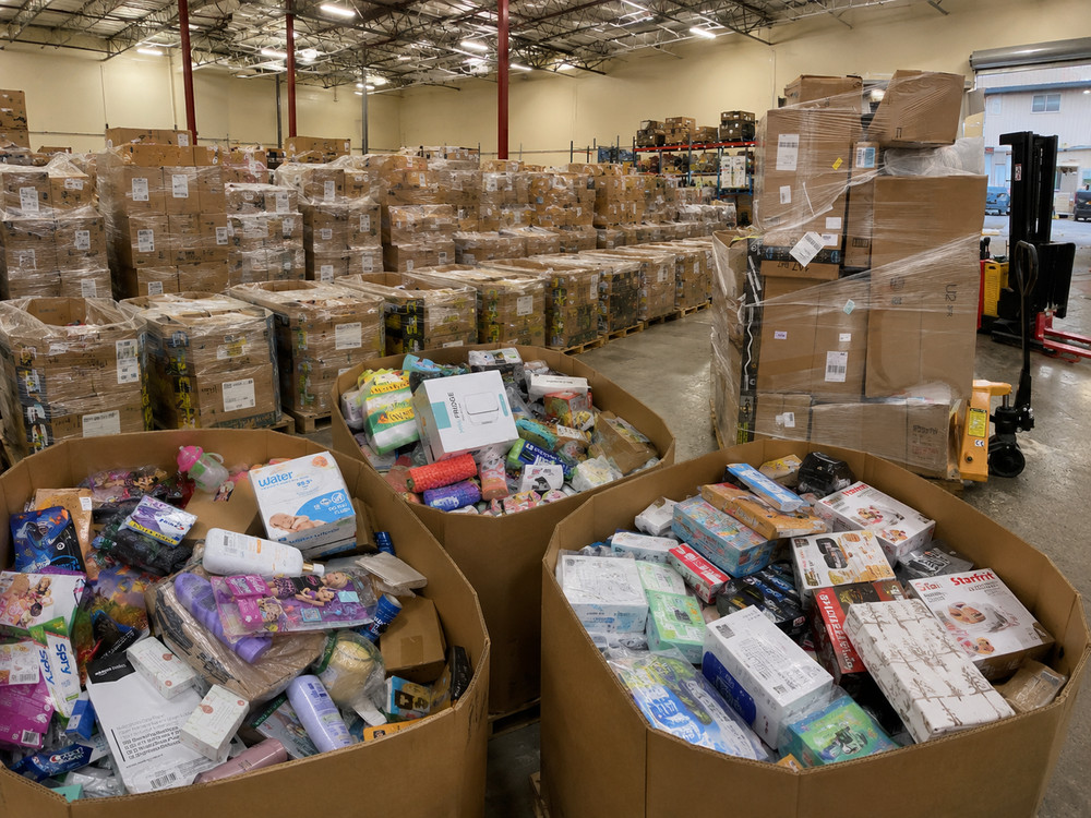 Amazon Returns Mixed Merchandise with Everyday Household Essentials Included