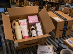 Walmart Overstock Goods – Consumer Merchandise Ready for Distribution