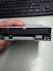 Teac FD-235HG 1.44Mb 3.5-Inch Internal Floppy Drive 193077C6-30 REV A00