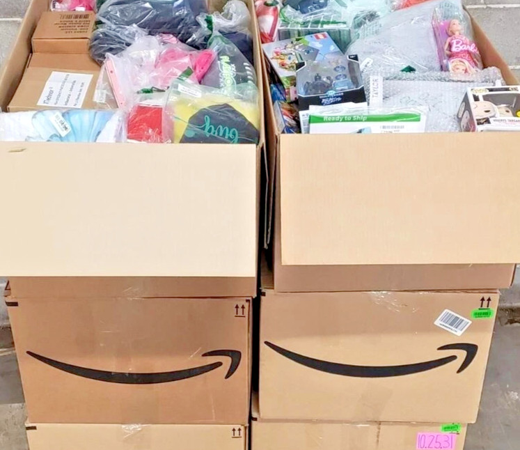 10 pound AMAZON Liquidation lot -Boxed -General mixed Merchandise – lot LS6T6