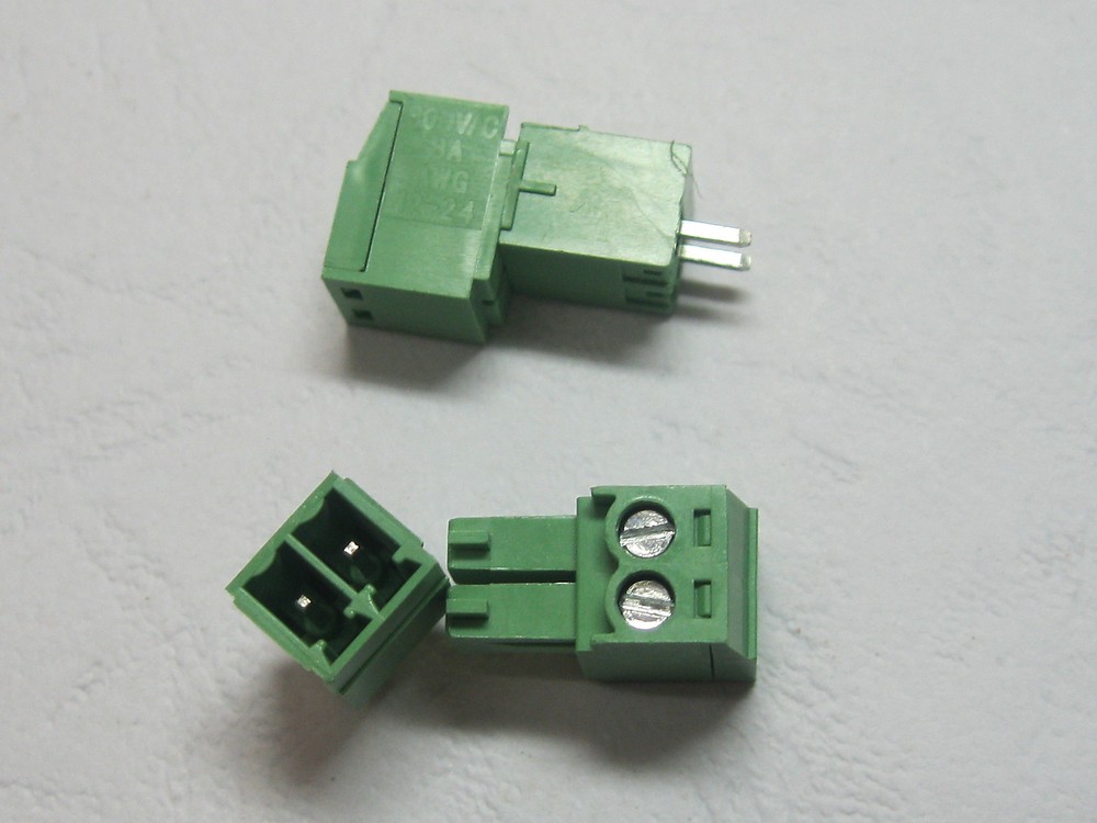 20 pcs 2pin/way Pitch 3.5mm Screw Terminal Block Connector Green Pluggable Type