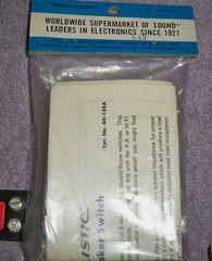 Mixed LOT of Electronics/Terminals Strips Block, TV/FM Plugs,Speaker Cable Jacks