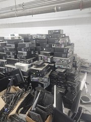 Dell Lenovo ThinkCentre Mixed Lot Desktops Monitors Keyboards Accessories
