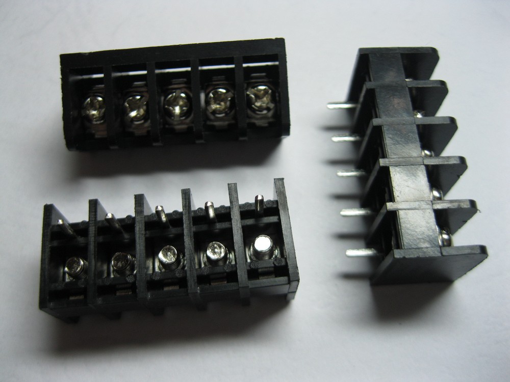 20 pcs Screw Terminal Block Connector 5 pin 8.25mm Barrier Type Black DC39B New
