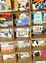 10 pound AMAZON Liquidation lot -Boxed -General mixed Merchandise- lot DF11