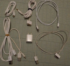 Lot Of 7 Mixed Assorted Apple Product Cords And Connectors USB Lightning Aux etc