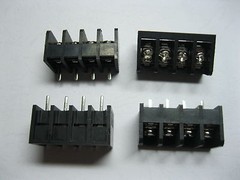 20 pcs Screw Terminal Block Connector 4 pin 8.25mm Barrier Type Black DC39B