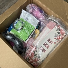 New for reseller random mix accessories box