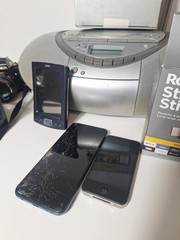 Vintage Electronics Camera Lot For Parts/Repair Minolta Sony Palm Roku iPhone