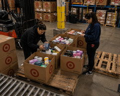 Walmart Mix Merchandise with Strong Resale Opportunity
