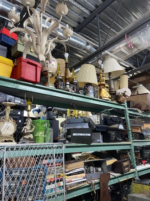 10 LB Warehouse Box – Estate Liquidation, assorted items old to new -#SX5FE6