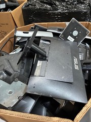 Lot Of 200 Lcd Monitors Mixed Sixes All Are Tested And Working