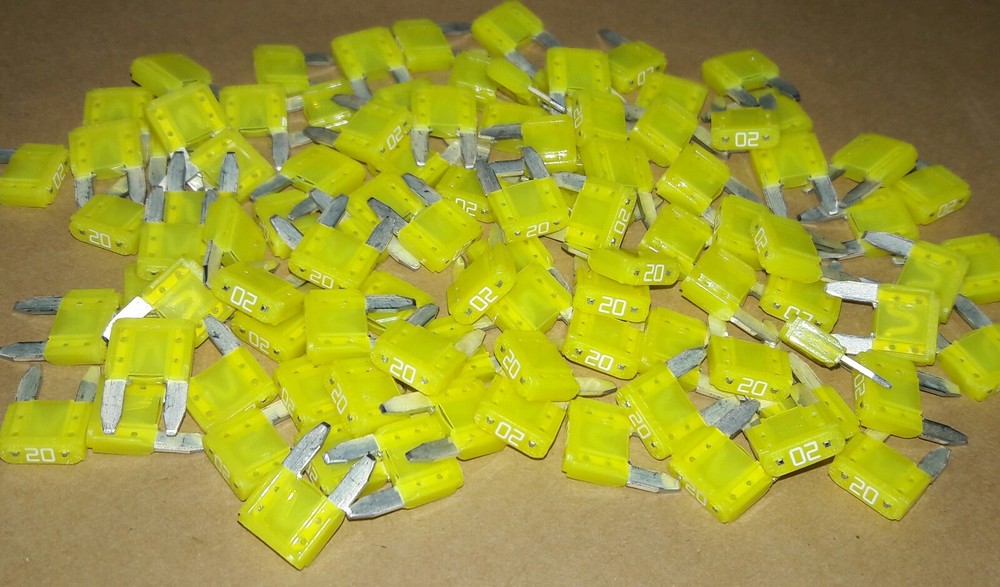 ( 50 Pcs ) 0703315 Auto Fuse 20A 32VDC Blade Mini 0297020.WXNV