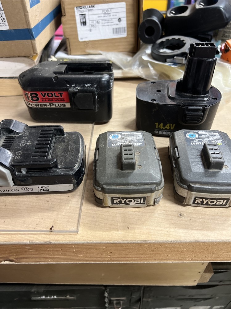 Mixed lot Of Batteries Milwaukee, Hitachi, Ryobi, Black And Decker Not Working