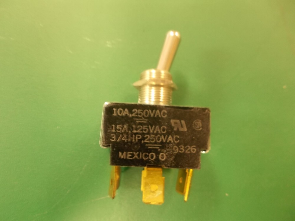 Toggle Switch 10A,250 VAC, 15A,125 VAC, 3/4 HP 250 VAC 9326