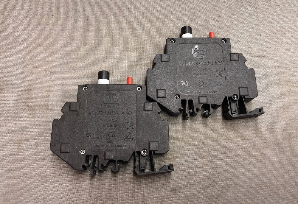LOT OF 2 MIXED ALLEN BRADLEY CIRCUIT BREAKERS 1492-GH100 125V 1492-GH015 250V