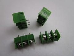 100 pcs Screw Terminal Block Connector 3 pin 7.62mm Green Barrier Type DG7.62