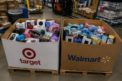 Walmart Mix Merchandise with Strong Resale Opportunity