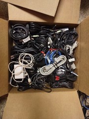 30 Items Mixed Lot Electronic Stuff adapters transformer etc see all pics