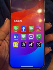 iPhone 15 plus with TIKTOK app installed 128Gb