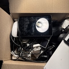 Lot Of Various Electronic Devices And Accessories APPLE DEVICES, Ipad, Ipod