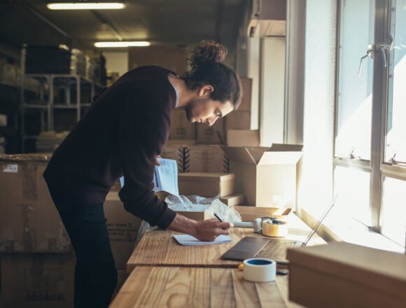 Ayudas y subvenciones para jóvenes emprendedores: guía para iniciar un negocio con apoyo financiero